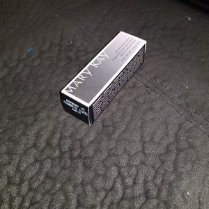 Gel Semi-Shine Lipstick